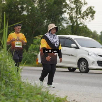 Runner Photo 2109381
