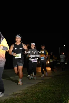 Runner Photo 2110224