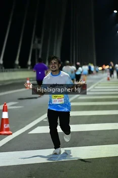 Runner Photo 2110786