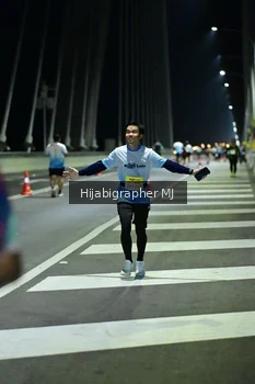 Runner Photo 2111488