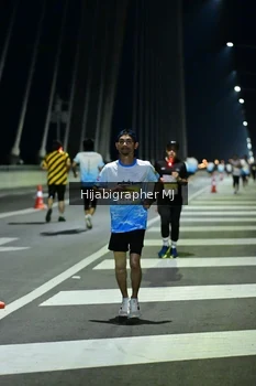 Runner Photo 2111865