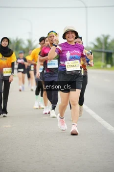 Runner Photo 2112005