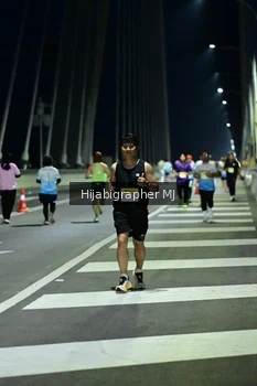 Runner Photo 2112064