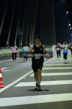 Runner Photo 2112074