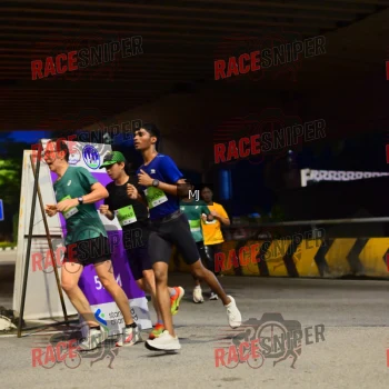 Runner Photo 211208