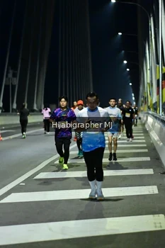 Runner Photo 2112089