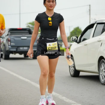Runner Photo 2112101