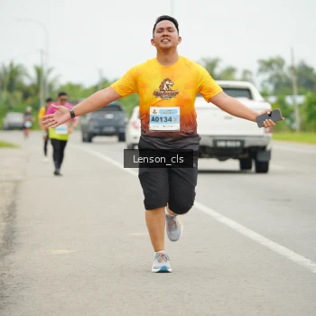 Runner Photo 2112165
