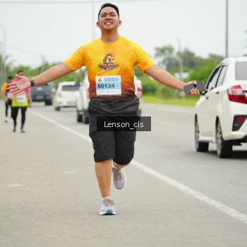 Runner Photo 2112177
