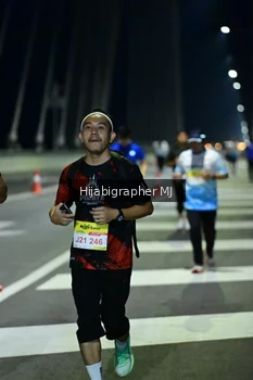 Runner Photo 2112386