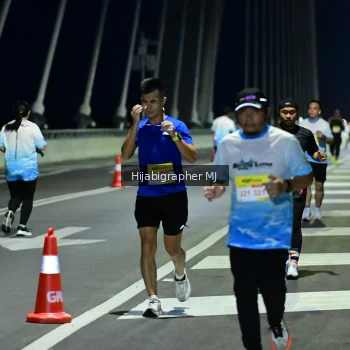 Runner Photo 2112401