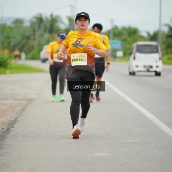 Runner Photo 2112744