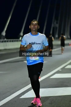 Runner Photo 2112758