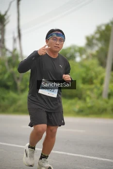 Runner Photo 2112792