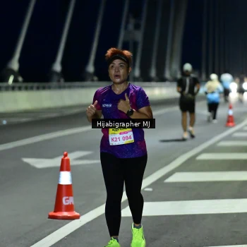 Runner Photo 2112831