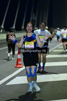 Runner Photo 2112923