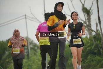 Runner Photo 2112976