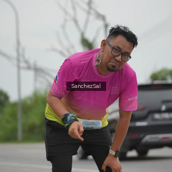 Runner Photo 2112998