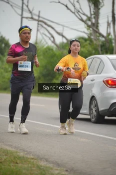 Runner Photo 2113112