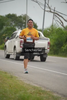 Runner Photo 2113168