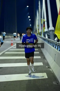 Runner Photo 2113441