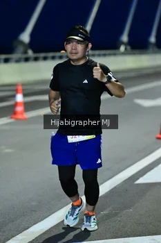 Runner Photo 2113474