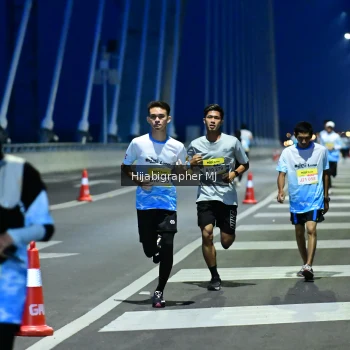 Runner Photo 2113799