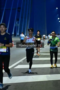 Runner Photo 2113872