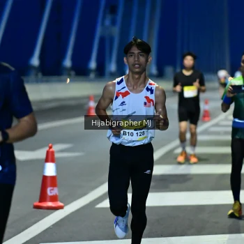 Runner Photo 2113878