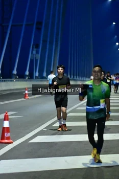 Runner Photo 2113885