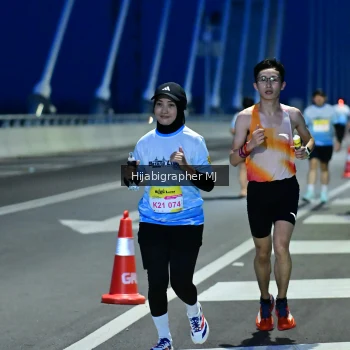Runner Photo 2113929