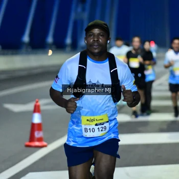 Runner Photo 2113941
