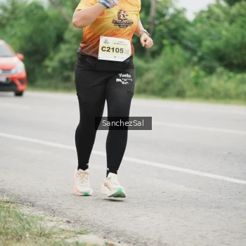 Runner Photo 2114007