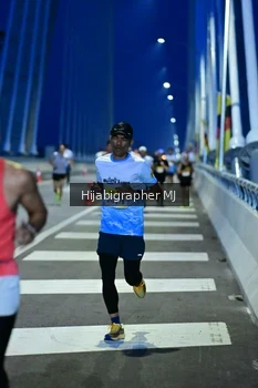 Runner Photo 2114065