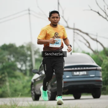 Runner Photo 2114186