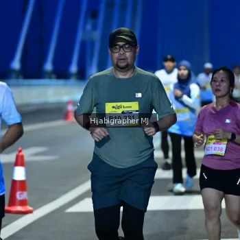 Runner Photo 2114299