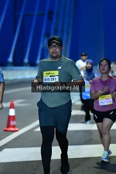 Runner Photo 2114302