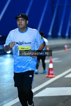 Runner Photo 2114341