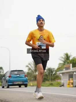 Runner Photo 2114471