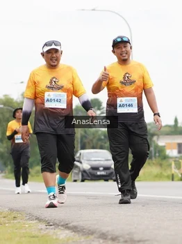 Runner Photo 2114476
