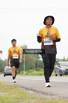 Runner Photo 2114536