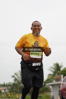 Runner Photo 2114595