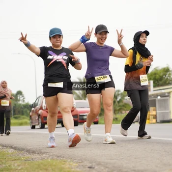 Runner Photo 2114779