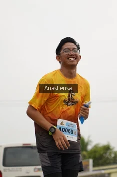 Runner Photo 2114878