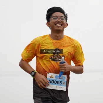 Runner Photo 2114882