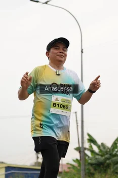 Runner Photo 2114984