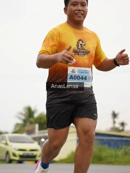Runner Photo 2115037