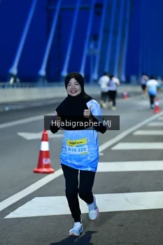 Runner Photo 2115154