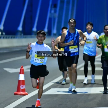 Runner Photo 2115178