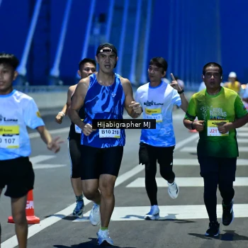 Runner Photo 2115201